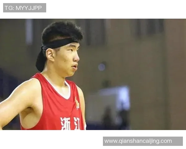 余嘉豪的成长之路与未来展望：从篮球新星到职业运动员的蜕变与挑战